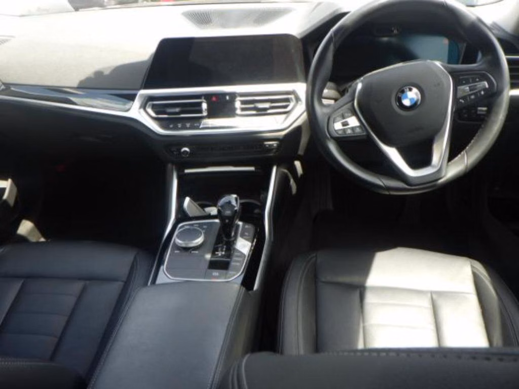 BMW 3-SERIES