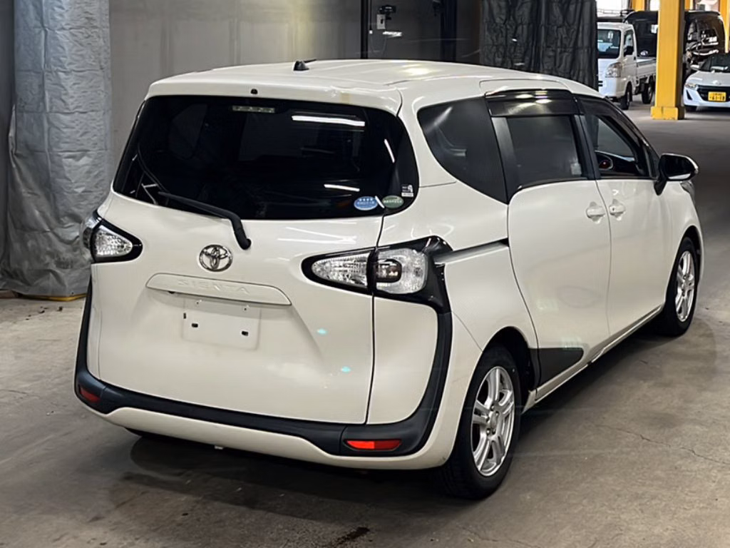 TOYOTA SIENTA