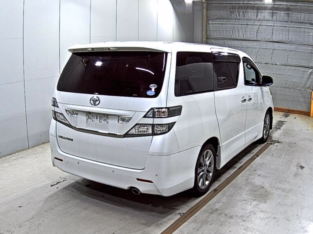 TOYOTA VELLFIRE