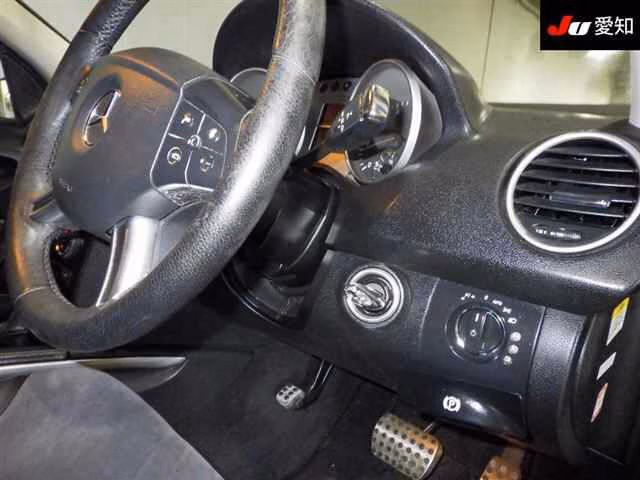 MERCEDES-BENZ M-CLASS
