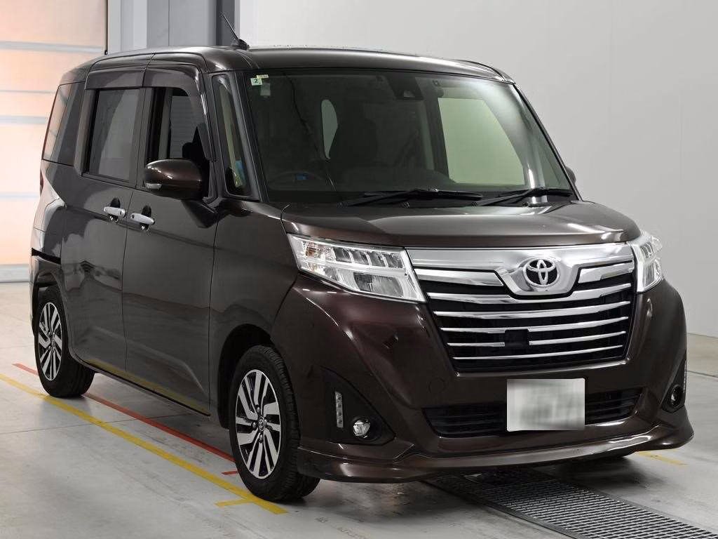 TOYOTA ROOMY