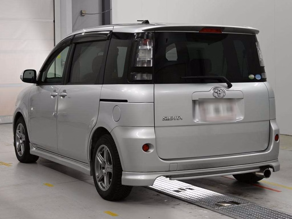 TOYOTA SIENTA