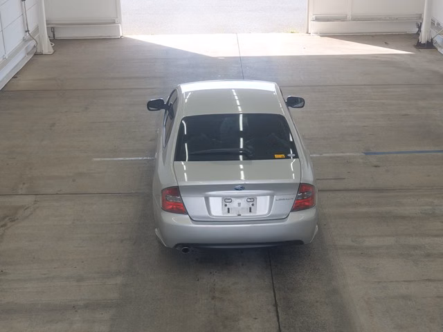 SUBARU LEGACY B4