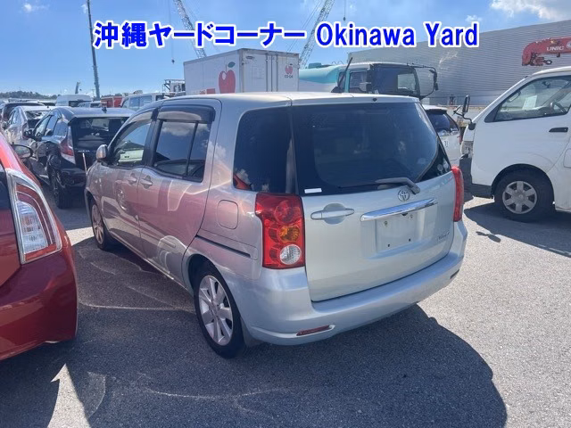 TOYOTA RAUM