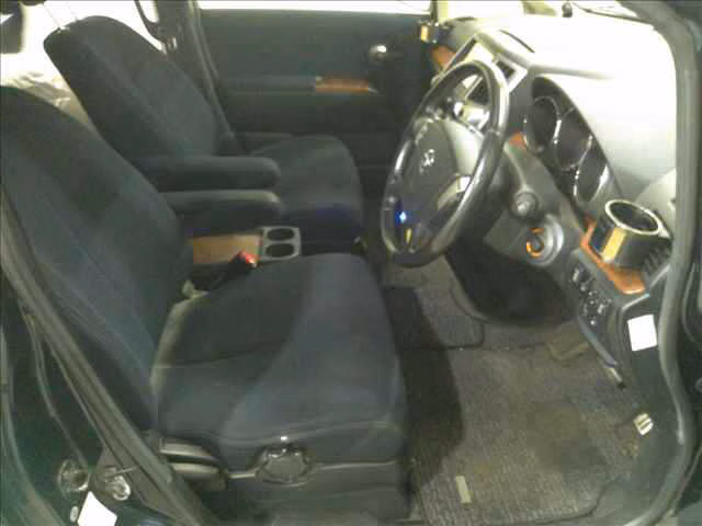NISSAN PRESAGE