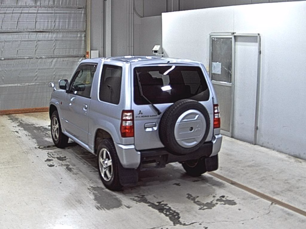 MITSUBISHI PAJERO MINI