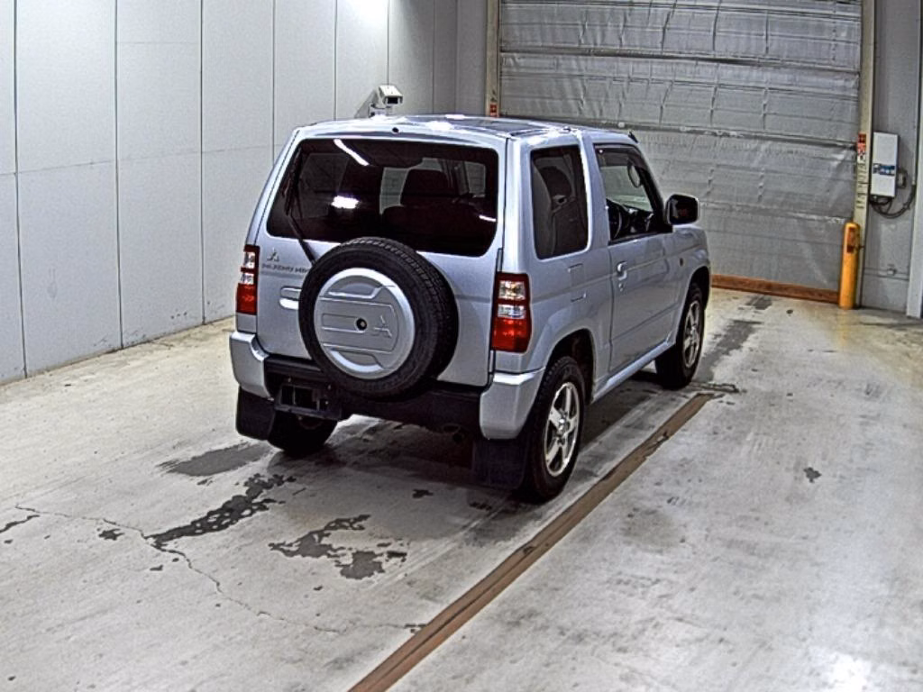 MITSUBISHI PAJERO MINI
