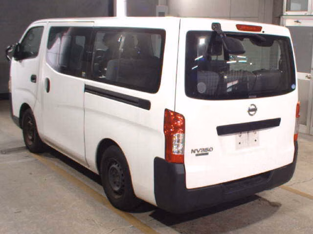 NISSAN NV350 CARAVAN