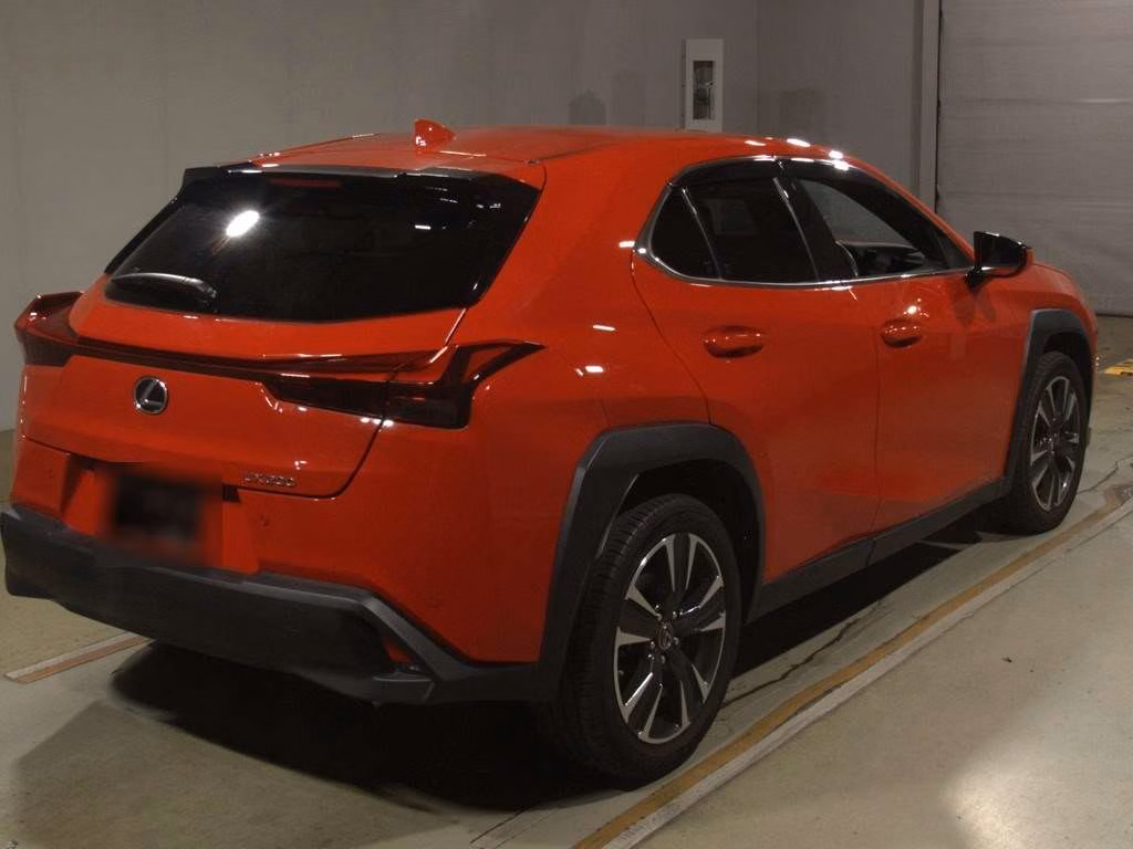 LEXUS UX200