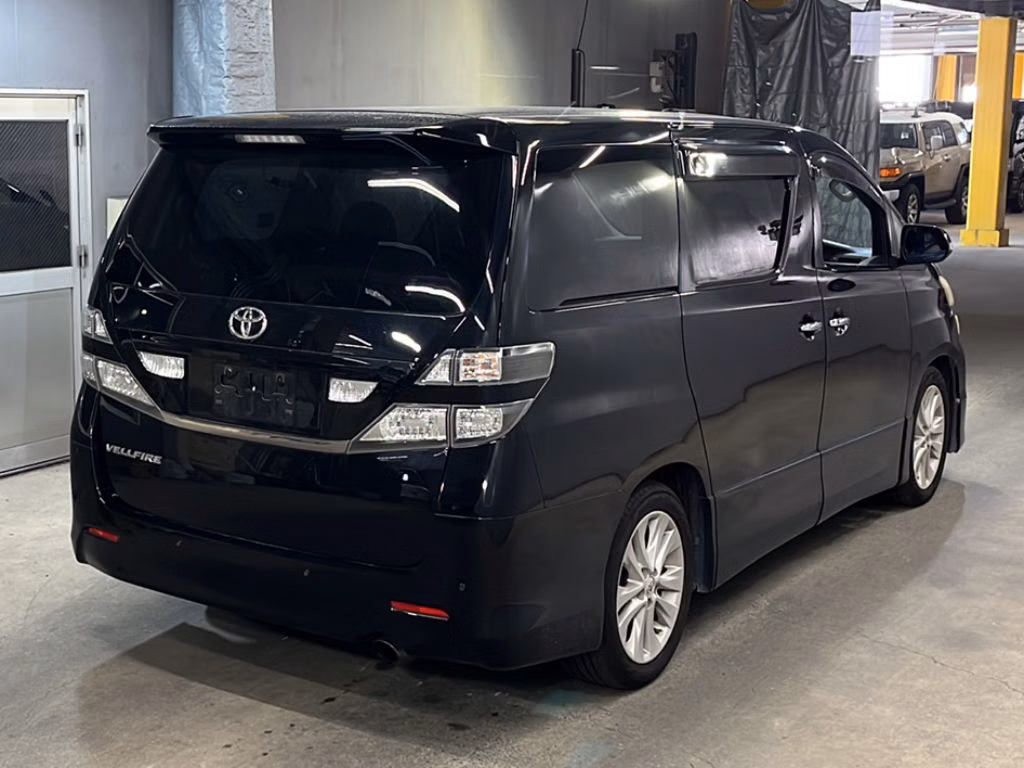 TOYOTA VELLFIRE