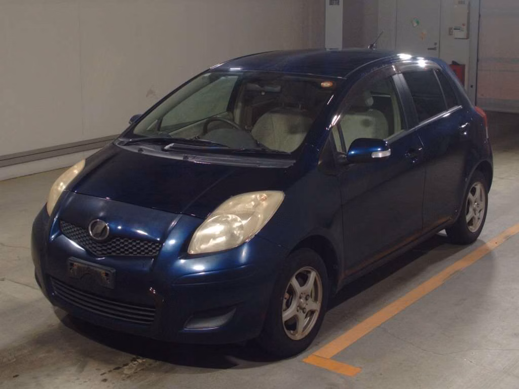 TOYOTA VITZ
