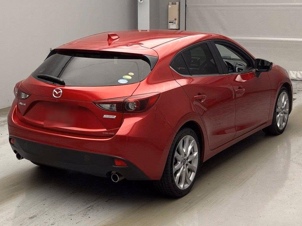 MAZDA AXELA