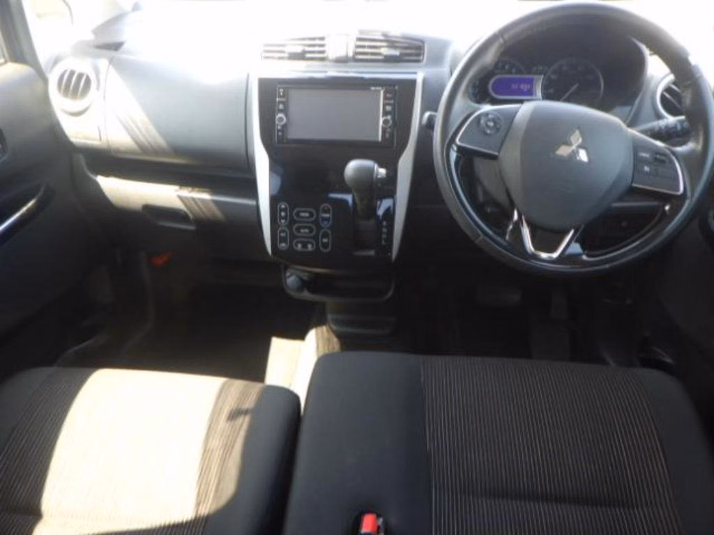 MITSUBISHI EK CUSTOM