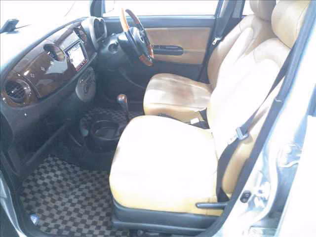 DAIHATSU MIRA GINO