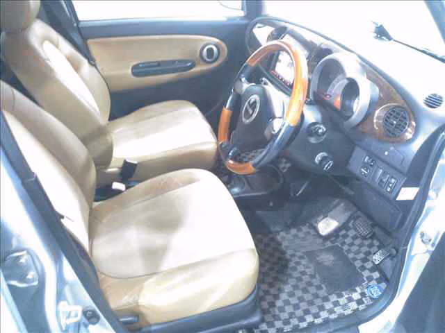 DAIHATSU MIRA GINO