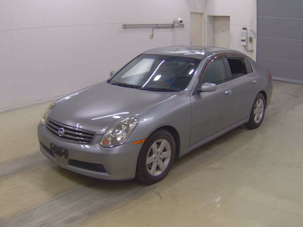 NISSAN SKYLINE