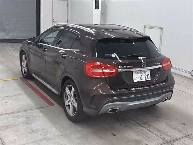 MERCEDES-BENZ GLA-CLASS