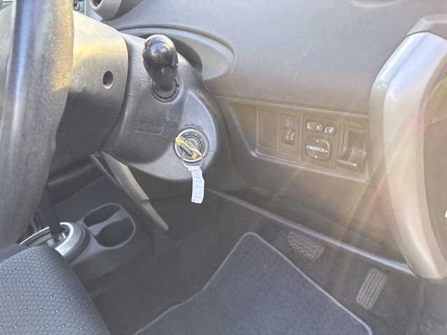 TOYOTA IST
