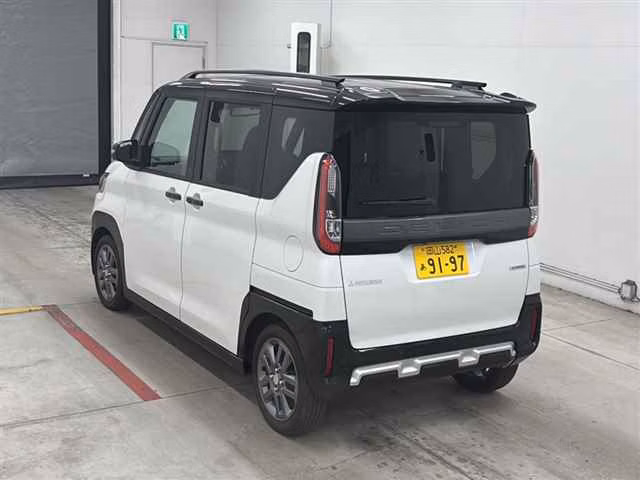 MITSUBISHI DELICA MINI