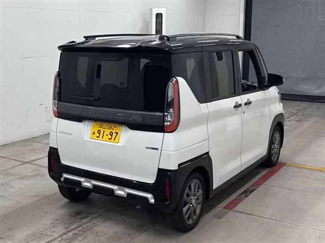 MITSUBISHI DELICA MINI