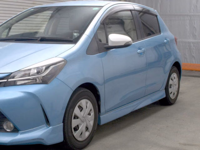 TOYOTA VITZ