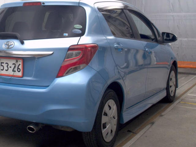 TOYOTA VITZ
