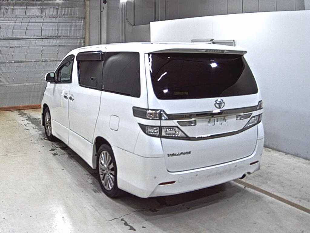 TOYOTA VELLFIRE