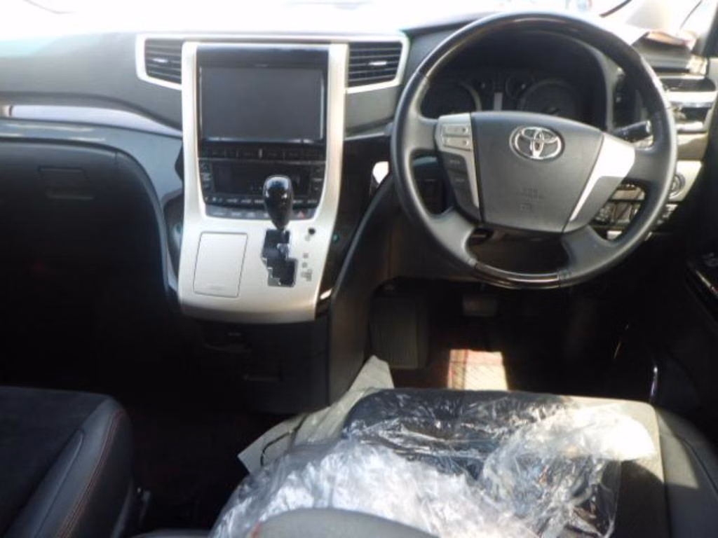 TOYOTA VELLFIRE