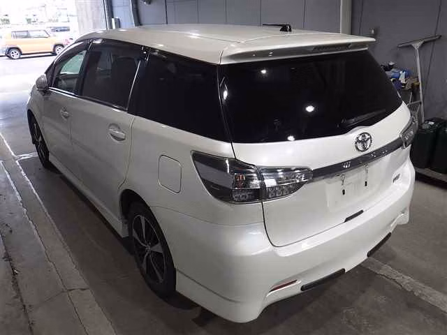 TOYOTA WISH