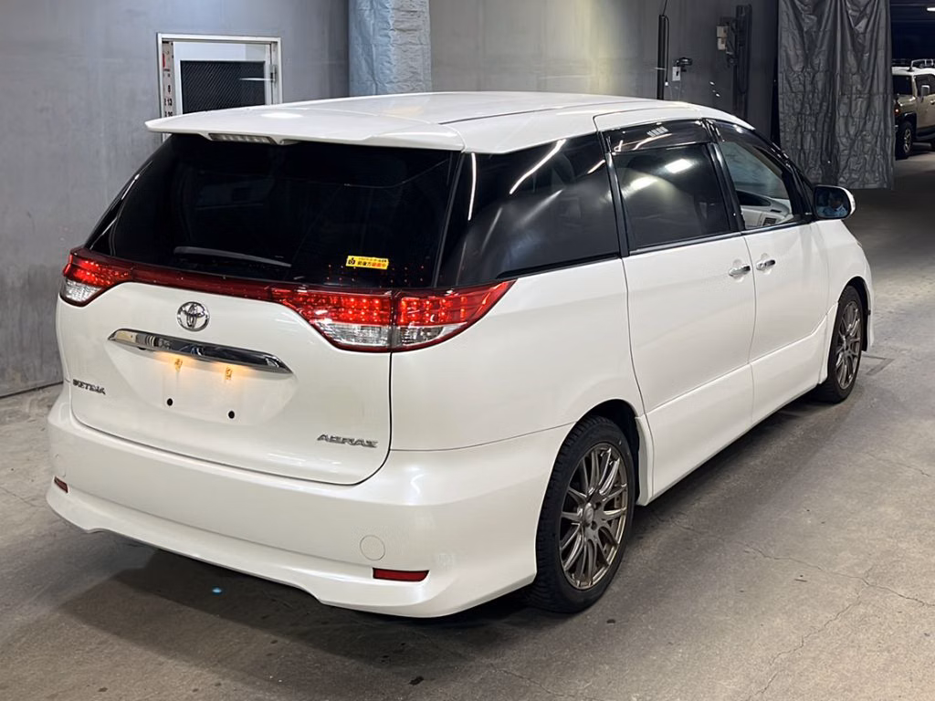 TOYOTA ESTIMA