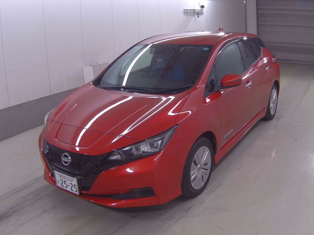 NISSAN LEAF