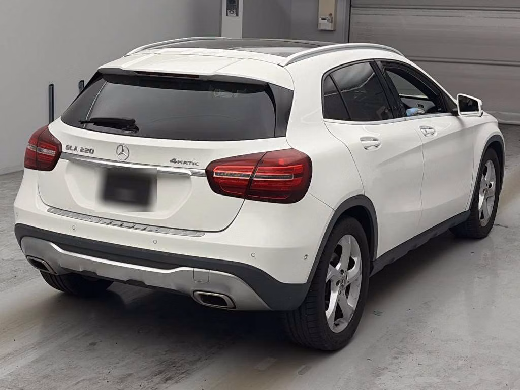 MERCEDES-BENZ GLA-CLASS