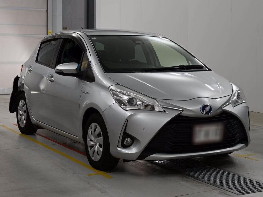 TOYOTA VITZ