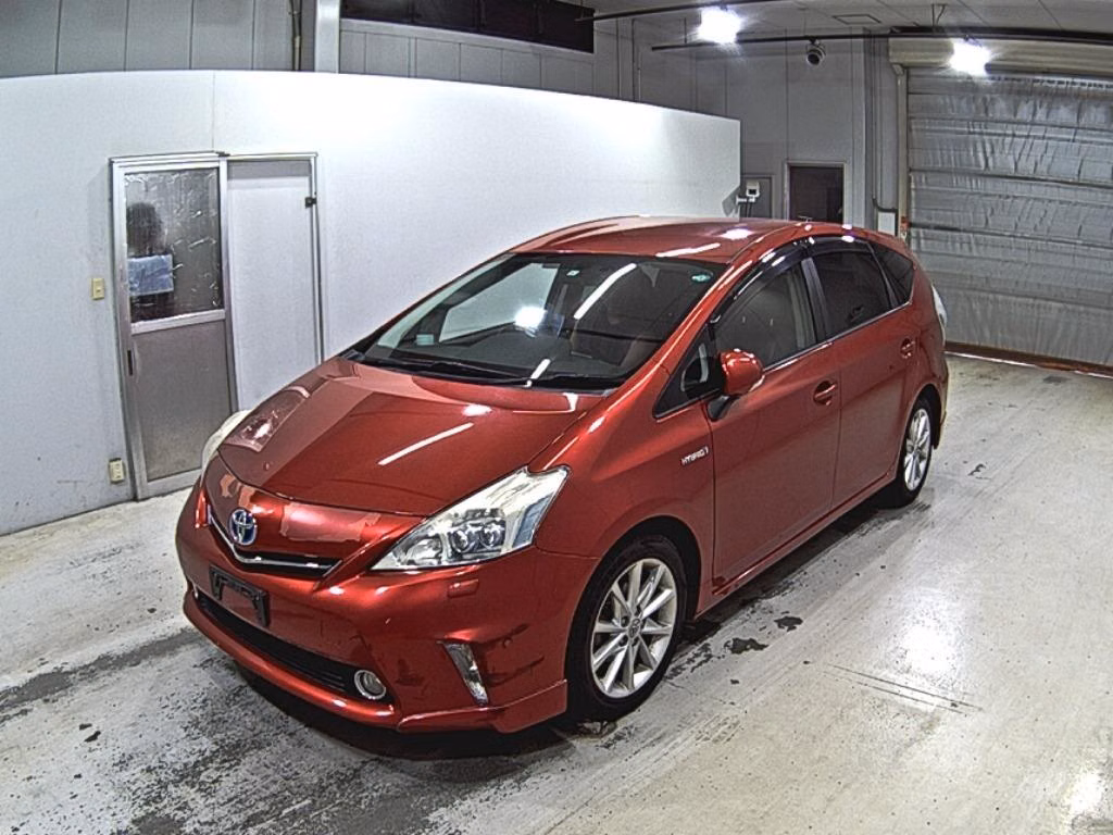 TOYOTA PRIUS ALPHA