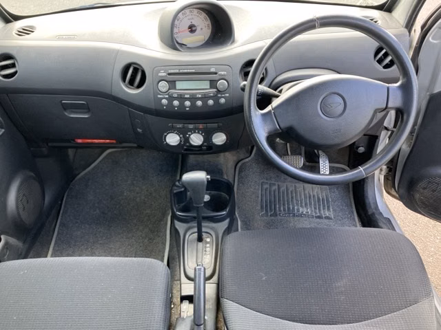 DAIHATSU ESSE