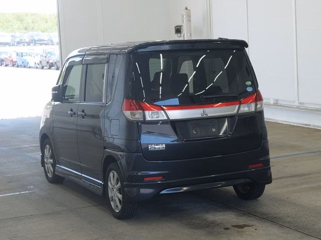 MITSUBISHI DELICA D:2