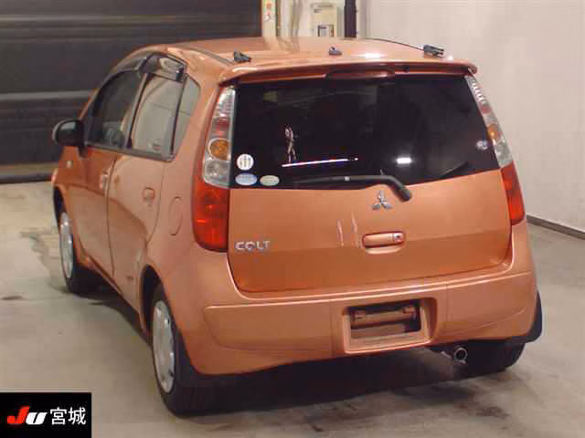 MITSUBISHI COLT