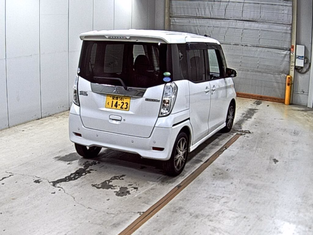 MITSUBISHI EK SPACE