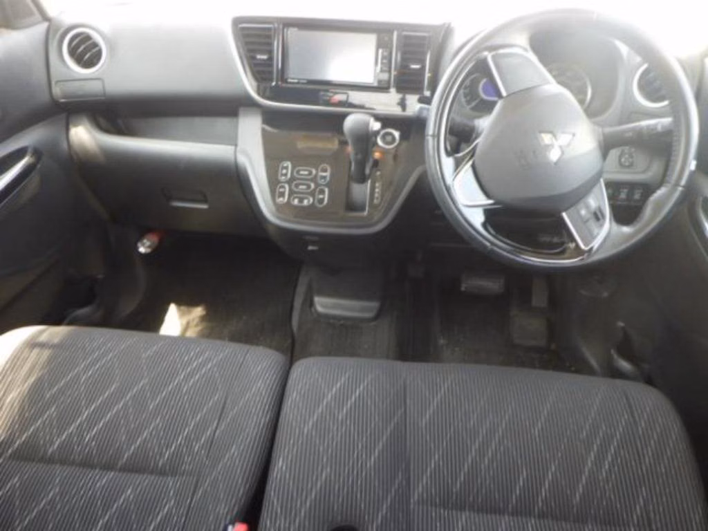 MITSUBISHI EK SPACE