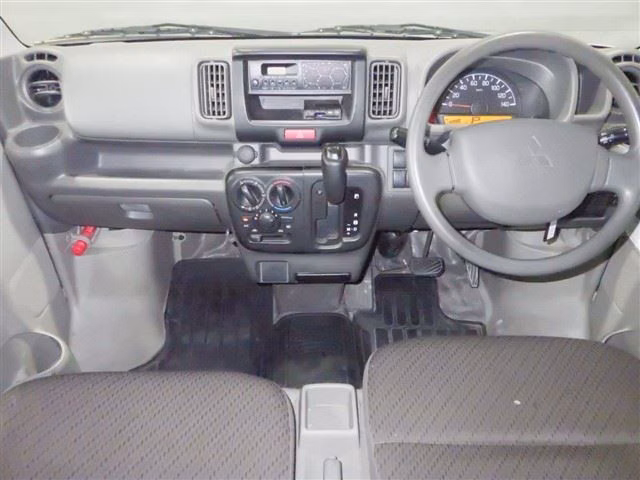 MITSUBISHI MINICAB