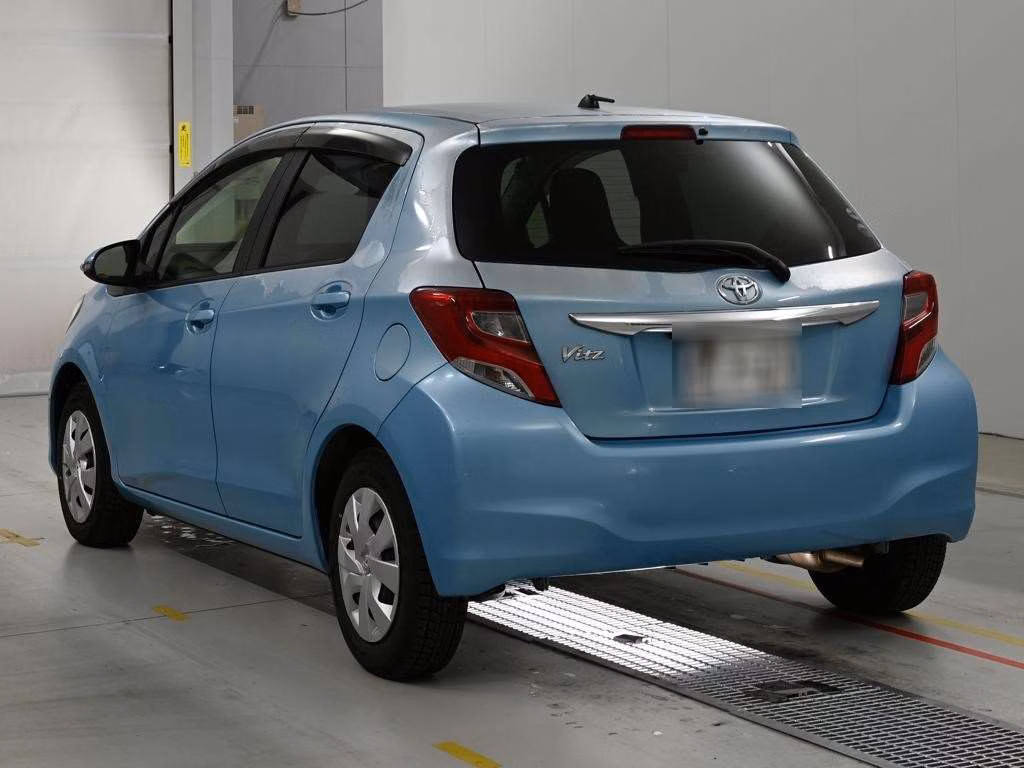 TOYOTA VITZ