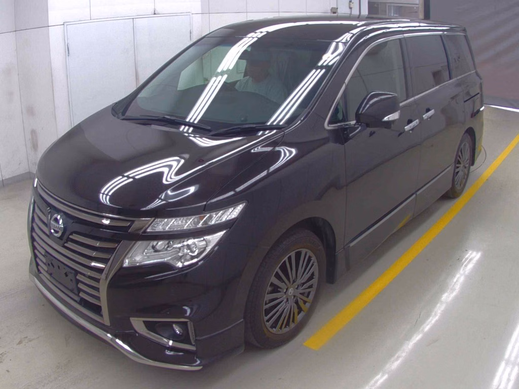NISSAN ELGRAND