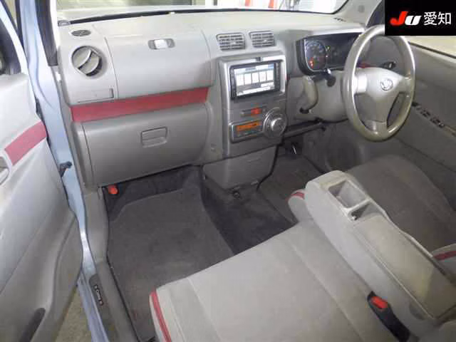 DAIHATSU MOVE CONTE