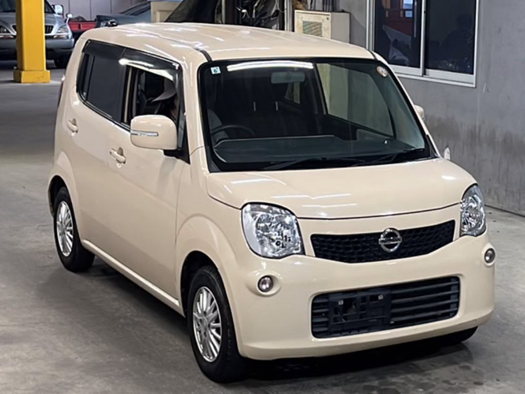 NISSAN MOCO