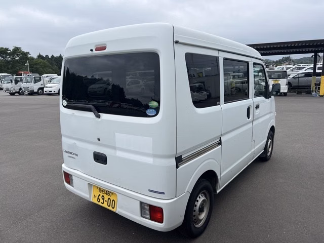 MITSUBISHI MINICAB