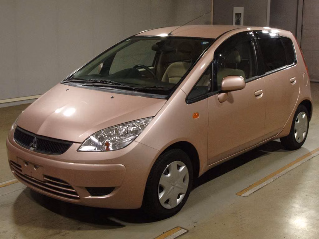 MITSUBISHI COLT