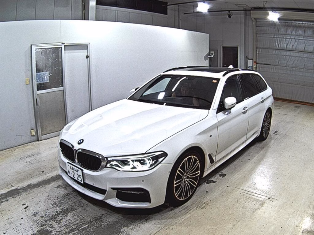 BMW 5-SERIES
