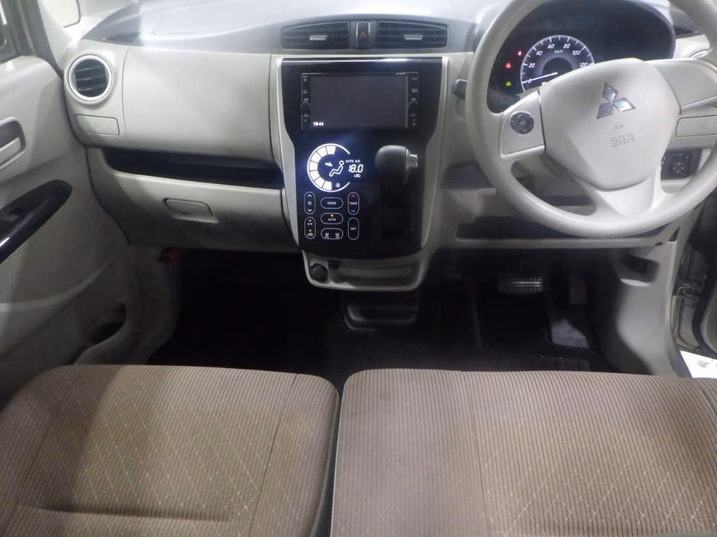 MITSUBISHI EK WAGON