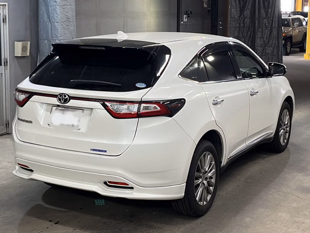 TOYOTA HARRIER