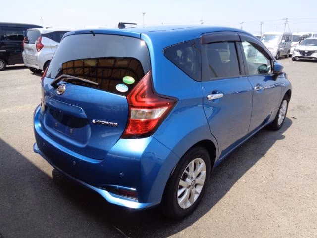NISSAN NOTE